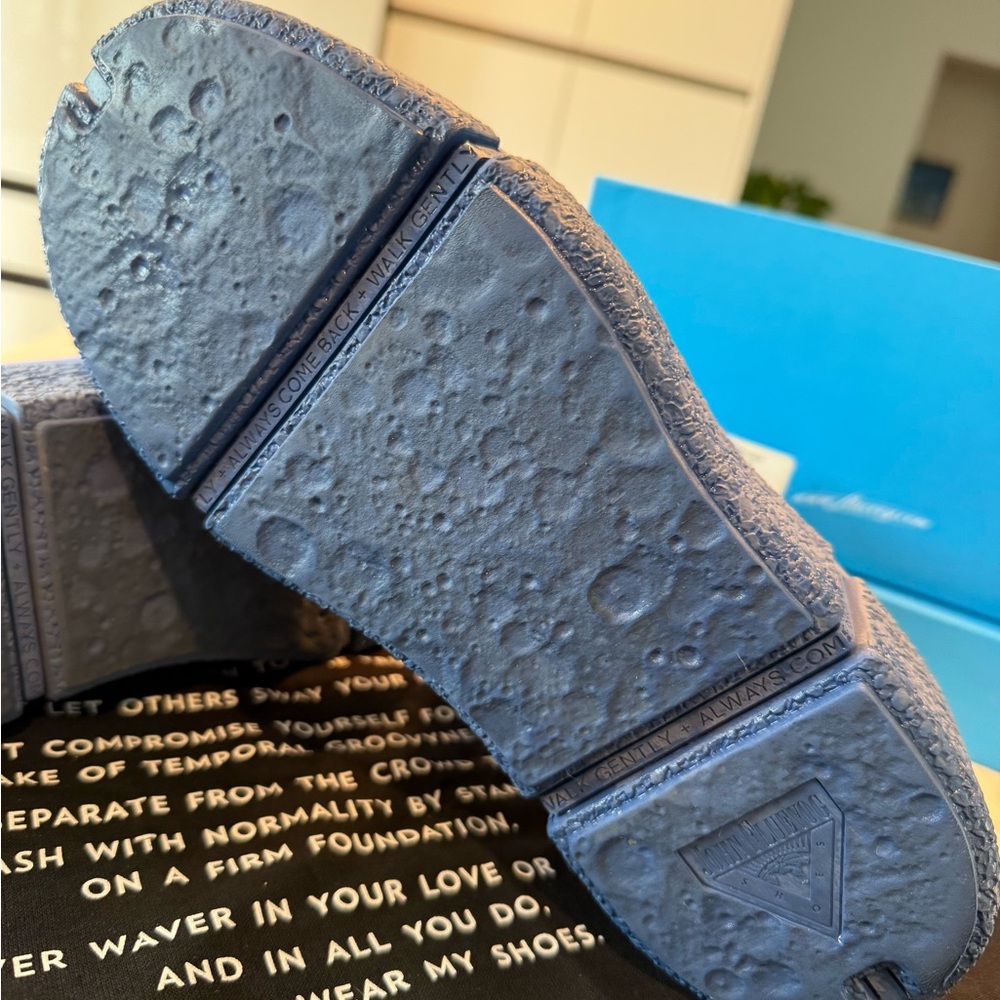 John Fluevog Piccolomini Blue Platform Chelsea Boots - Picture 5 of 12